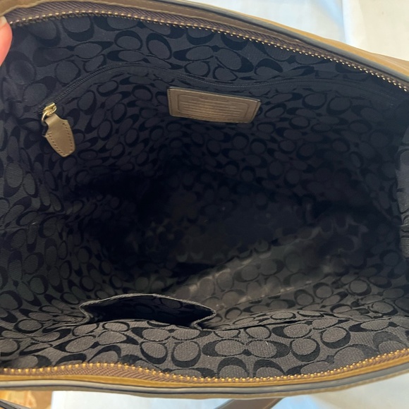 Coach Bleecker Leather Bag 32282 – Large Slouchy Bucket / Duffle – Olive Green - Picture 11 of 13